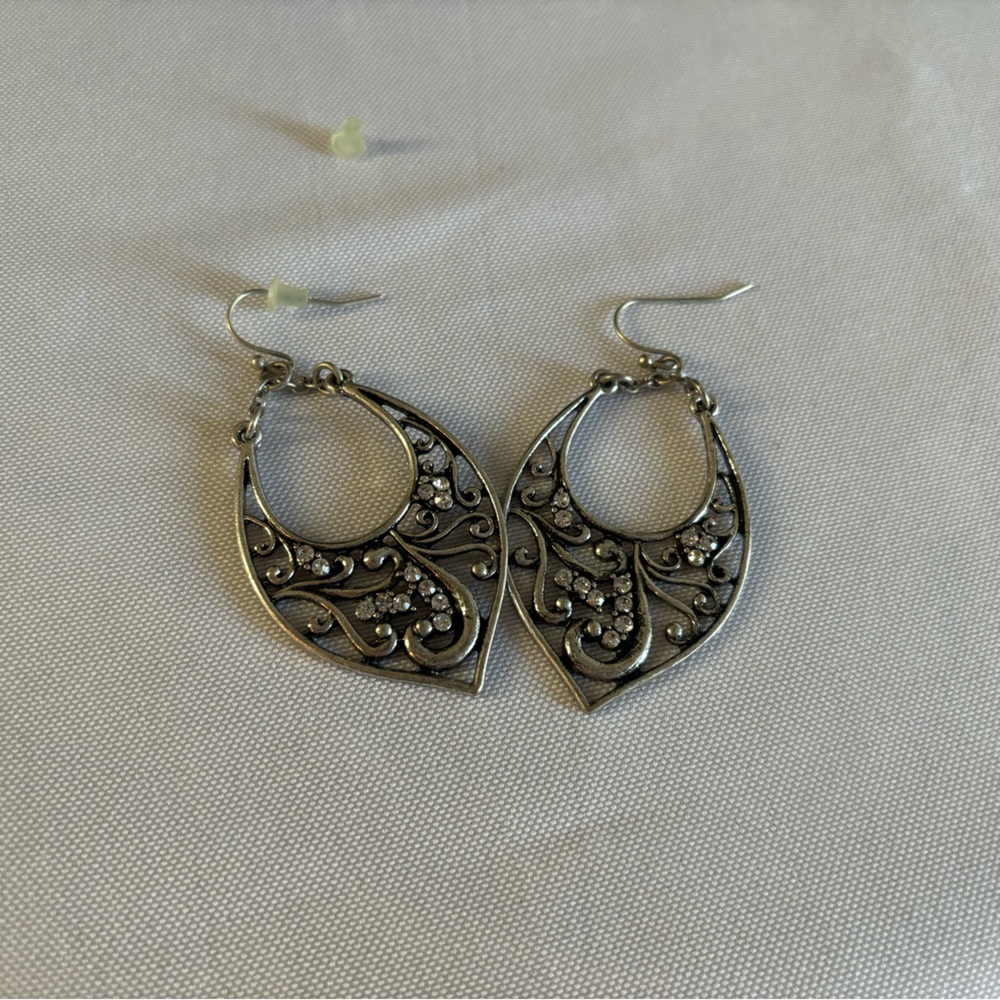 Premier Designs earrings - Picture 3 of 4